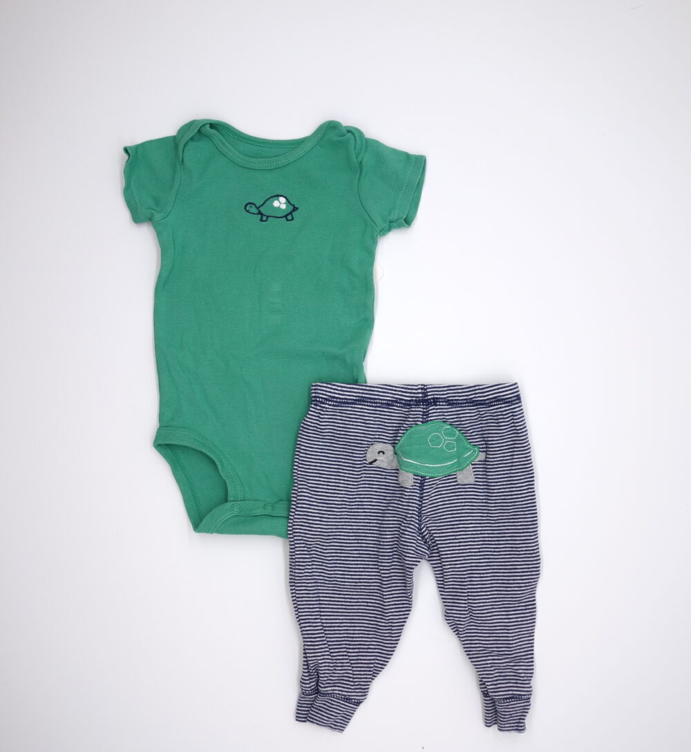 Carters Set